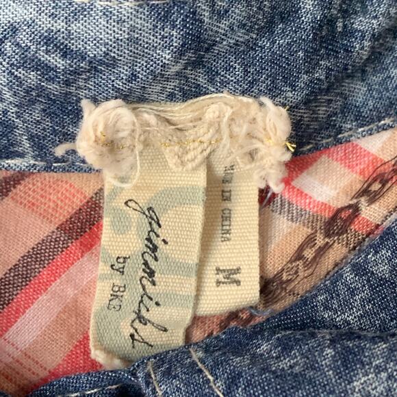 Gimmicks by BKE Pink and Blue Plaid and Lace Button Down Roll Tab Sleeves Size M - Picture 8 of 16